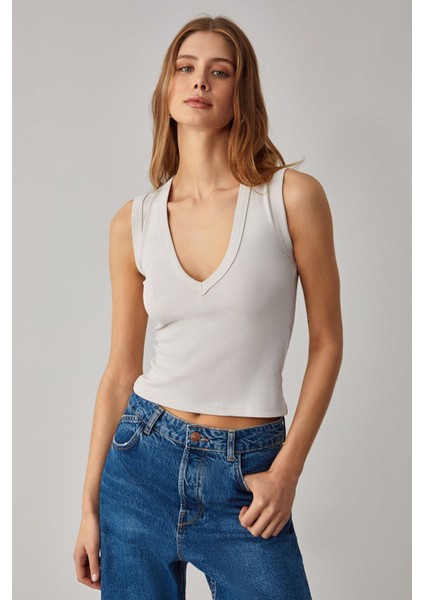 Lescosa Kadın Slim V Yaka Kolsuz Taş Rengi T-Shirt