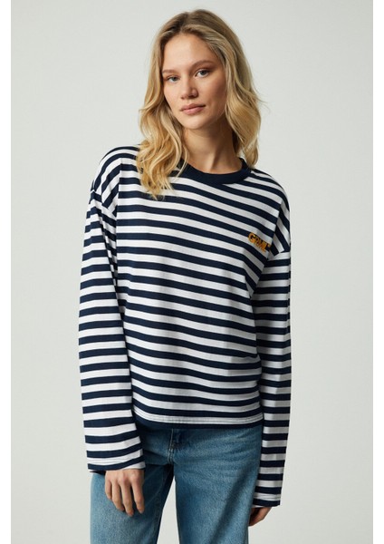 Kıele Kadın Bisiklet Yaka Oversize Lacivert / Beyaz T-Shirt