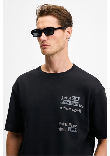 CODY Erkek Regular Fit Özel Dokulu Kalın Kumaşlı Önü Nakış Ve Baskılı Organik Pamuklu Siyah T-Shirt indirimleri