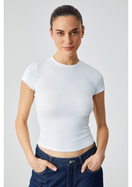 HOPEWELL Kadın Yuvarlak Yaka Örme Slim Fit Beyaz T-Shirt