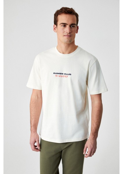 Ramen Erkek %100 Organik Pamuk Baskı Detaylı Comfort Bisiklet Yaka Vanilya T-Shirt