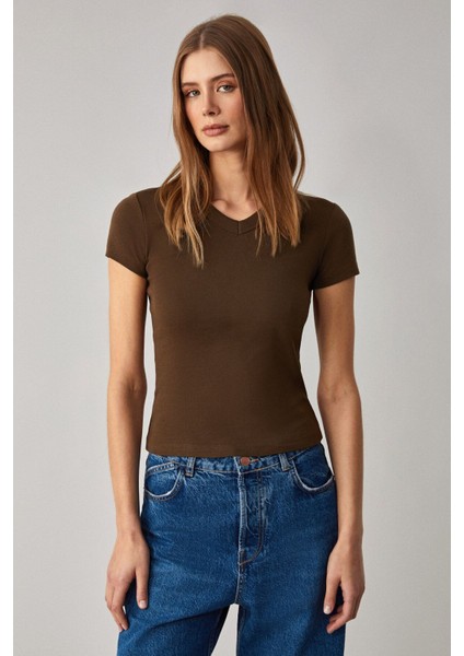 Masroutı Kadın Slim Fit V Yaka Kısa Kol Kahverengi T-shirt modelleri