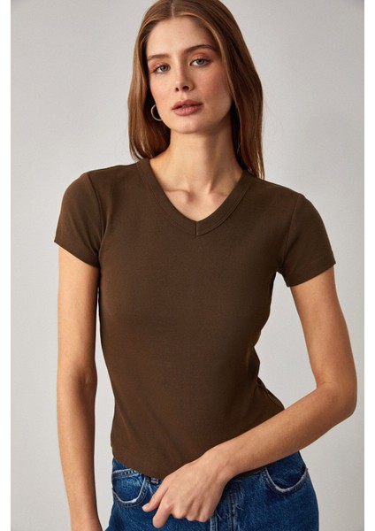 Masroutı Kadın Slim Fit V Yaka Kısa Kol Kahverengi T-shirt fırsatları