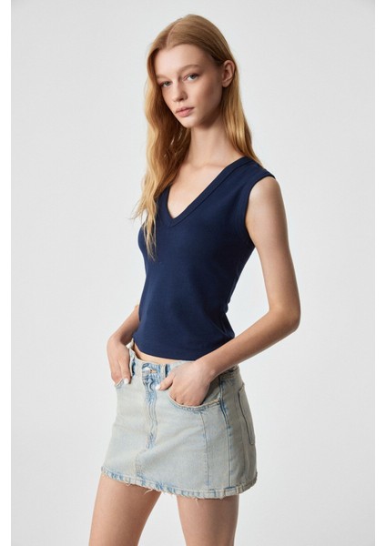 Lescosa Kadın Slim V Yaka Kolsuz Lacivert Bluz modelleri