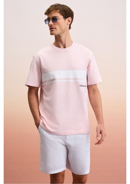 Lamıne Erkek Baskı ve Nakış Detaylı Organik Pamuk Bisiklet Yaka Kısa Kollu Regular Fit Pembe T-Shirt