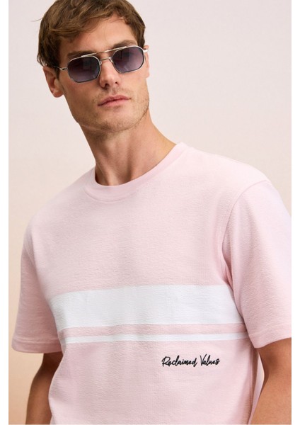 Lamıne Erkek Baskı ve Nakış Detaylı Organik Pamuk Bisiklet Yaka Kısa Kollu Regular Fit Pembe T-Shirt
