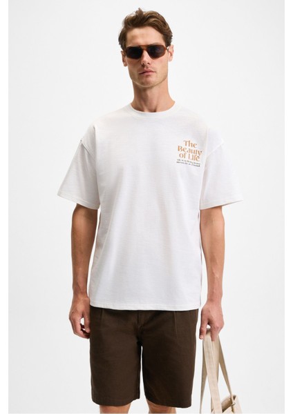 Bonıe Erkek Ön Baskı ve Nakış Detaylı Organik Pamuklu Oversize Bisiklet Yaka Beyaz T-Shirt