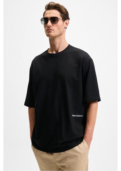 Maıne Erkek Nakış Detaylı %100 Organik Pamuk Oversize Bisiklet Yaka Siyah T-Shirt