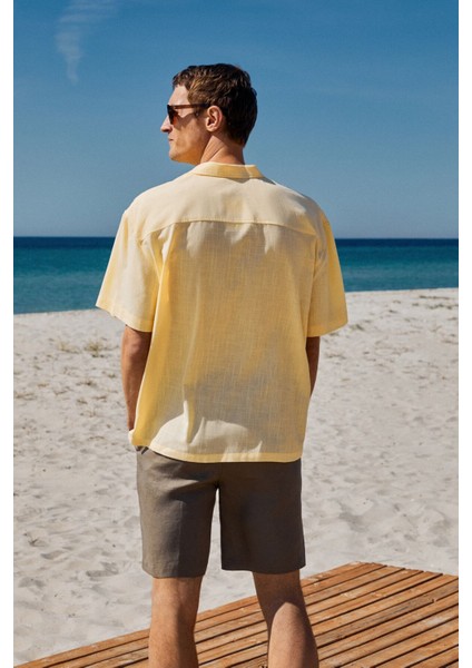 TERO Erkek %100 Pamuk Apaj Yaka Kısa Kollu Flamlı Oxford Comfort Fit Hawaii Sarı Gömlek