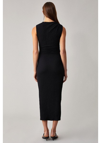 Morfy Kadın Slim Fit Midi Boy Bisiklet Yaka Kolsuz Siyah Elbise