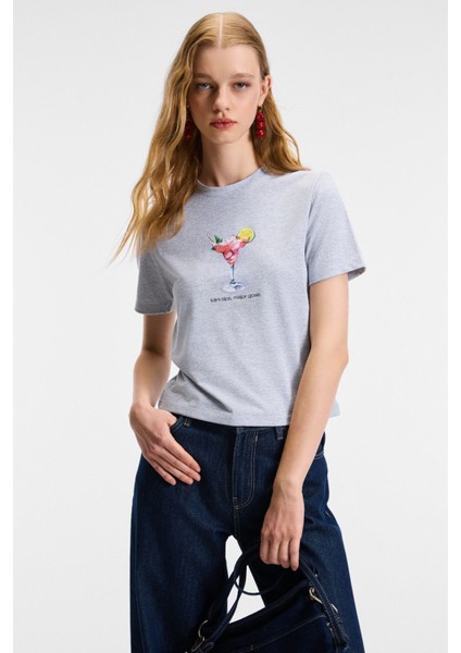 IVONNE Kadın Cocktail Baskı Desenli Kısa Kollu Organik Pamuklu Bisiklet Yaka Crop Grimelanj T-Shirt