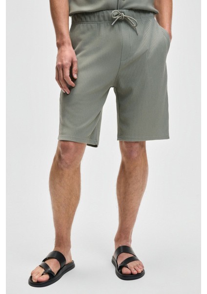 Malyes Erkek Beli Lastikli Kordonlu Yanda Çift Arkada Tek Cepli Relaxed Fit Haki Şort & Bermuda
