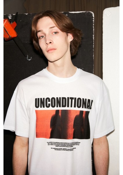 Uncondıtıonal Oversize Beyaz T-Shirt modelleri