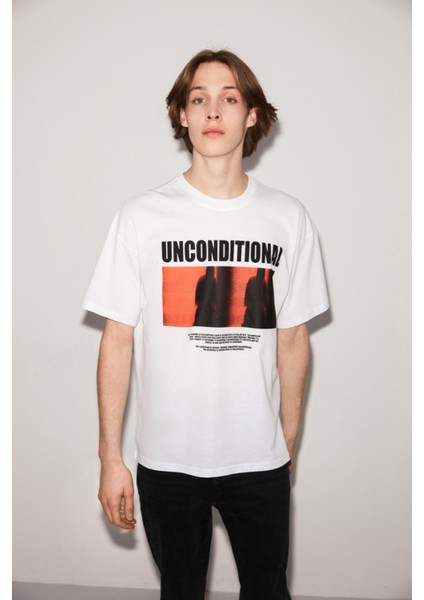 Uncondıtıonal Oversize Beyaz T-Shirt fırsatları