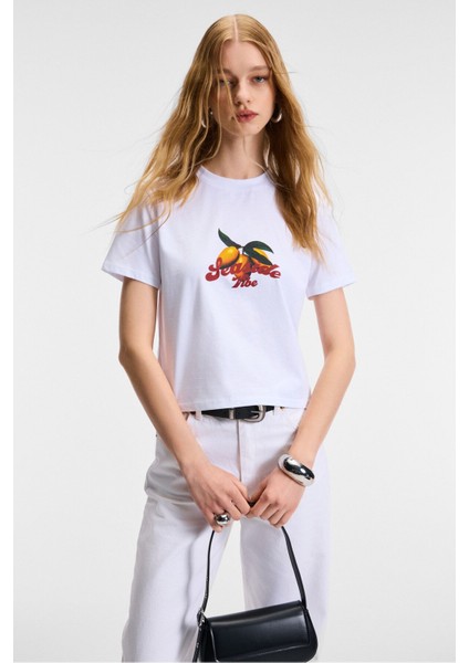 ELVERA Kadın %100 Pamuk Comfort Fit Baskılı Kısa Kollu Yuvarlak Yaka Beyaz T-Shirt