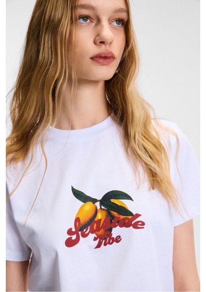 ELVERA Kadın %100 Pamuk Comfort Fit Baskılı Kısa Kollu Yuvarlak Yaka Beyaz T-Shirt modelleri