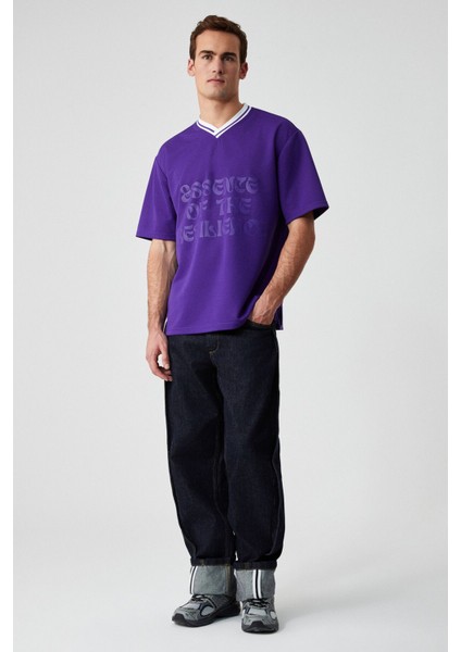 Pampa Erkek Baskı Detaylı Relaxed V Yaka Kısa Kol Mor T-Shirt