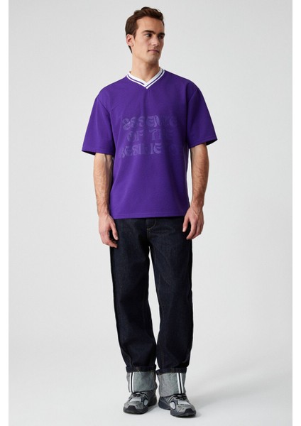 Pampa Erkek Baskı Detaylı Relaxed V Yaka Kısa Kol Mor T-Shirt