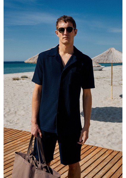 Malyes Erkek Beli Lastikli Kordonlu Yanda Çift Arkada Tek Cepli Relaxed Fit Lacivert Şort & Bermuda