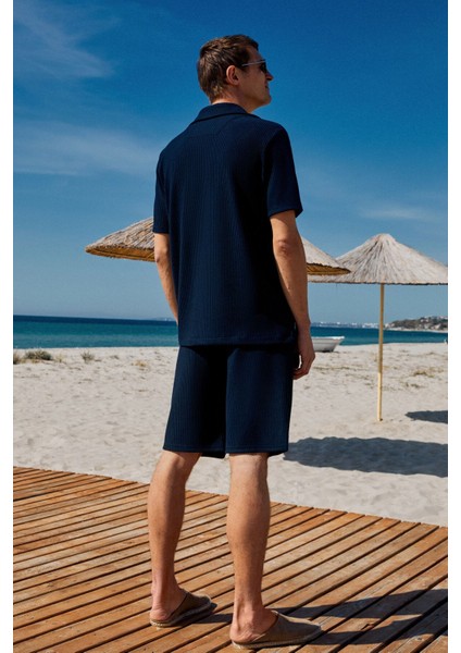 Malyes Erkek Beli Lastikli Kordonlu Yanda Çift Arkada Tek Cepli Relaxed Fit Lacivert Şort & Bermuda