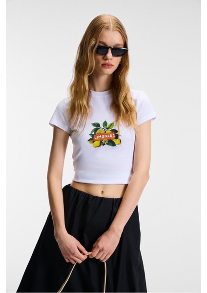 Tessıra Kadın Pamuk Bisiklet Yaka Baskılı Slim Fit Beyaz T-Shirt