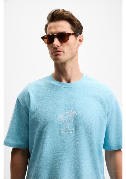 Ourflow Erkek Nakış Detaylı Organik Pamuk Bisiklet Yaka Kısa Kollu Oversize Açık Mavi T-Shirt