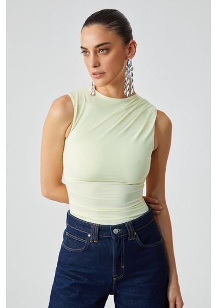 Canısa Kadın Slim Fit Sıfır Kol Yuvarlak Yaka Düz Renk Sarı Atlet