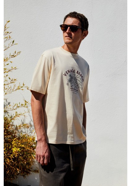 Provence Erkek Bisiklet Yaka %100 Organik Pamuklu Regular Fit Açık Bej T-Shirt