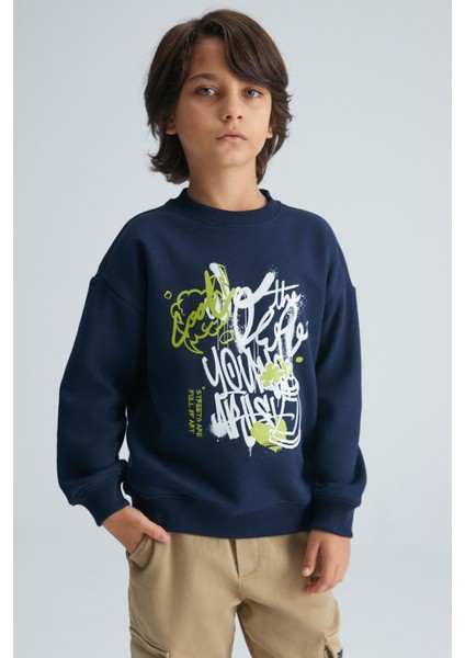 REMCO Erkek Çocuk Nakışlı Yuvarlak Yaka Lacivert Sweatshirt modelleri