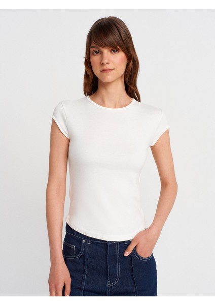 31779 Bisiklet Yaka Basic T-Shirt-Ekru