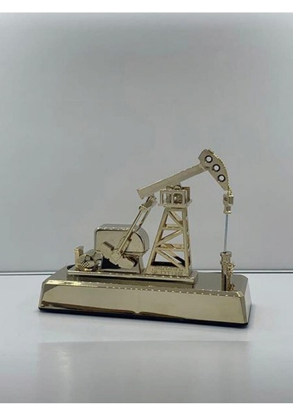 Masa Üstü Plaket Petrol Pompasi Hareketli Altin Kaplama Abs 26X22X9CM 2 Adet Kalem Pille Çalişir Maket Nrmsa