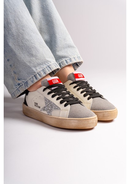 Hakiki Deri Yıldız ve Pul Detaylı Eskitmeli Krem Kadın Sneaker Kirli Detaylı Günlük Spor Ayakkabı