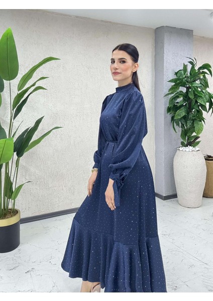 Saten Taşlı Elbise