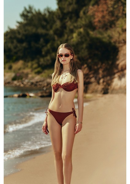 Büzgülü Bikini Üstü