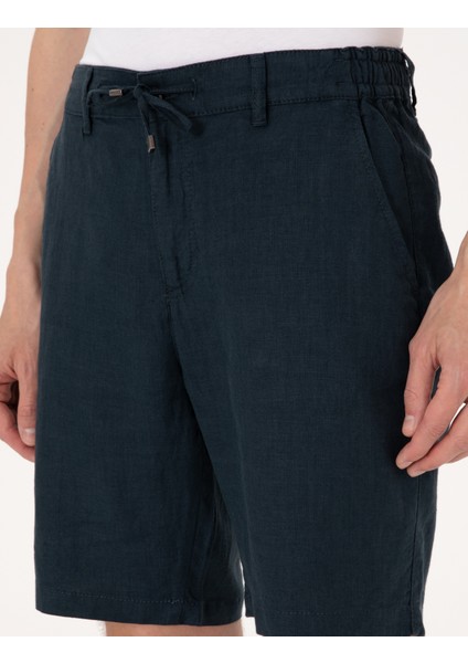 Erkek Lacivert Slim Fit %100 Keten Dokuma Şort 50301780-VR033