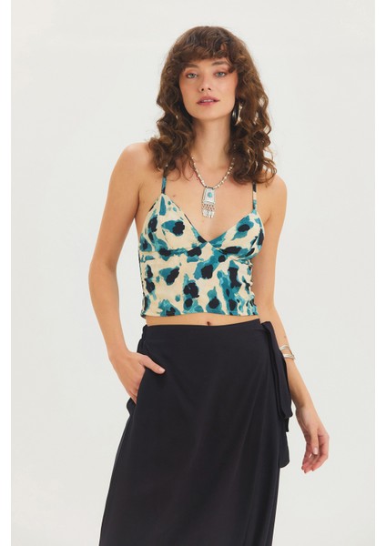 Desenli V Yaka Askılı Crop Top Mavi