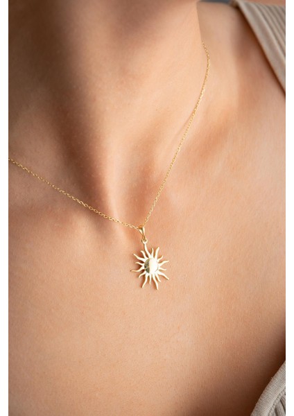 925 Ayar Gümüş Gold Kaplama Güneş Tasarım Kolye indirimleri