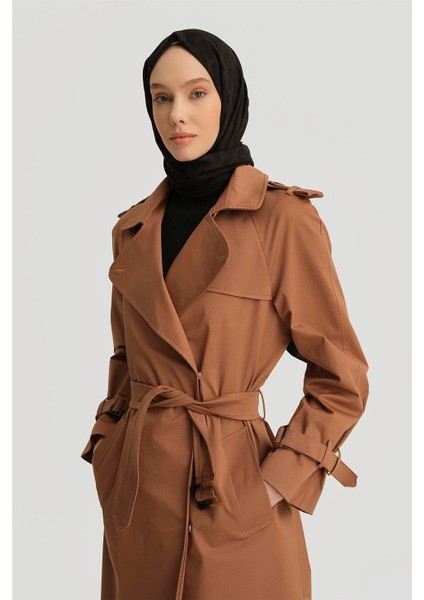 Omuzları Apoletli Toka Detaylı Kap 24K7125 Camel
