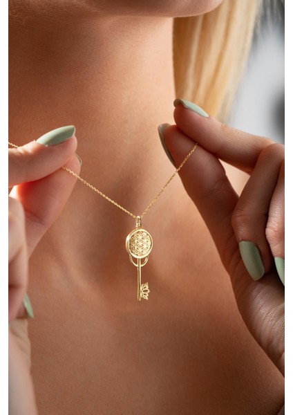 925 Ayar Gümüş Gold Kaplama Lotus Çiçeği Detaylı Anahtar Kolye