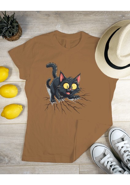 Sırnaşık Kedi Baskılı Regular Kesim Tişört - Eğlenceli Tasarım, Renkli Seçenekler 🐾