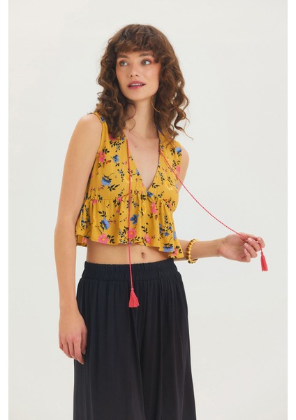V Yaka Çiçek Desenli Crop Bluz Hardal