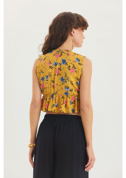 V Yaka Çiçek Desenli Crop Bluz Hardal
