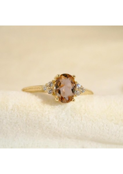 Gümüş Yüzük -Oval Kesim Tektaş Zultanit Yan Zirkon Taşlı Modern 925 Ayar Gümüş Kadın Yüzük-Hediyelik