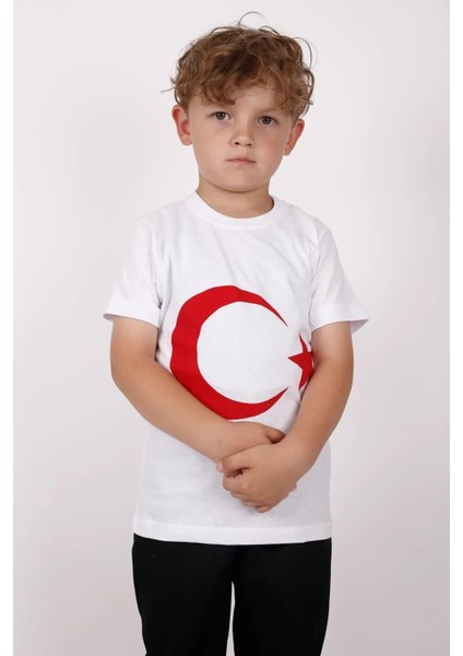 Ay Yıldız Baskılı Kısa Kol Tişört Beyaz Çocuk Genç 23 Nisan 29 Ekim Bayram Gösteri Kıyafeti modelleri