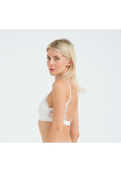 Kadın Beyaz Dantelli İp Askılı Balensiz Kapsız Bralette Örme Sütyen