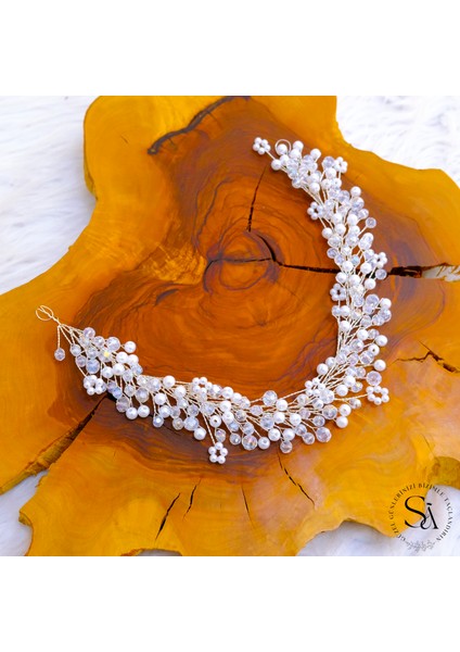 Tamamen El Yapımı Kristal Taşlı Şık ve Zarif Gelin Tacı ve Saç Aksesuarı