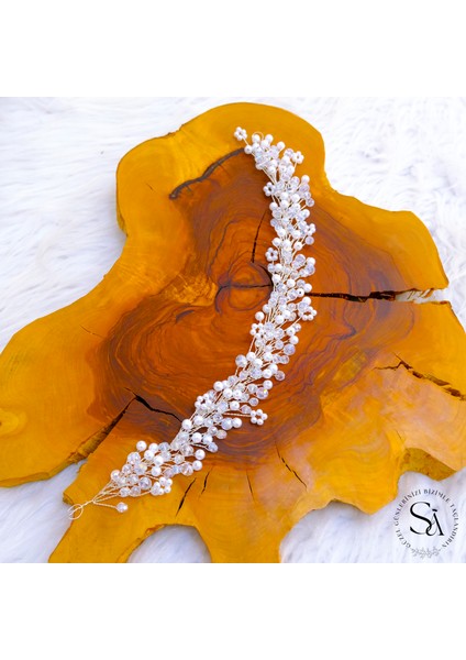 Tamamen El Yapımı Kristal Taşlı Şık ve Zarif Gelin Tacı ve Saç Aksesuarı modelleri