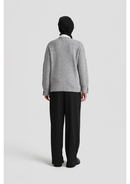 Kolu Yırtmaç Detaylı Kazak 24KD4201 Gri Melanj