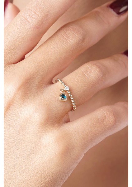 14 Ayar Altın Tektaş Detaylı Göz Sallantılı Yüzük