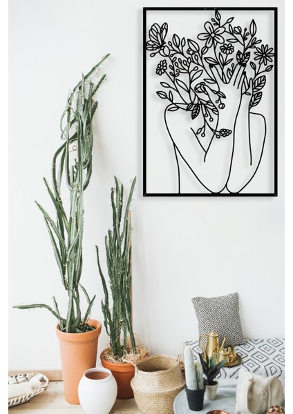 Çiçek Kadın Dekoratif Siyah Metal Duvar Tablosu 32X45CM